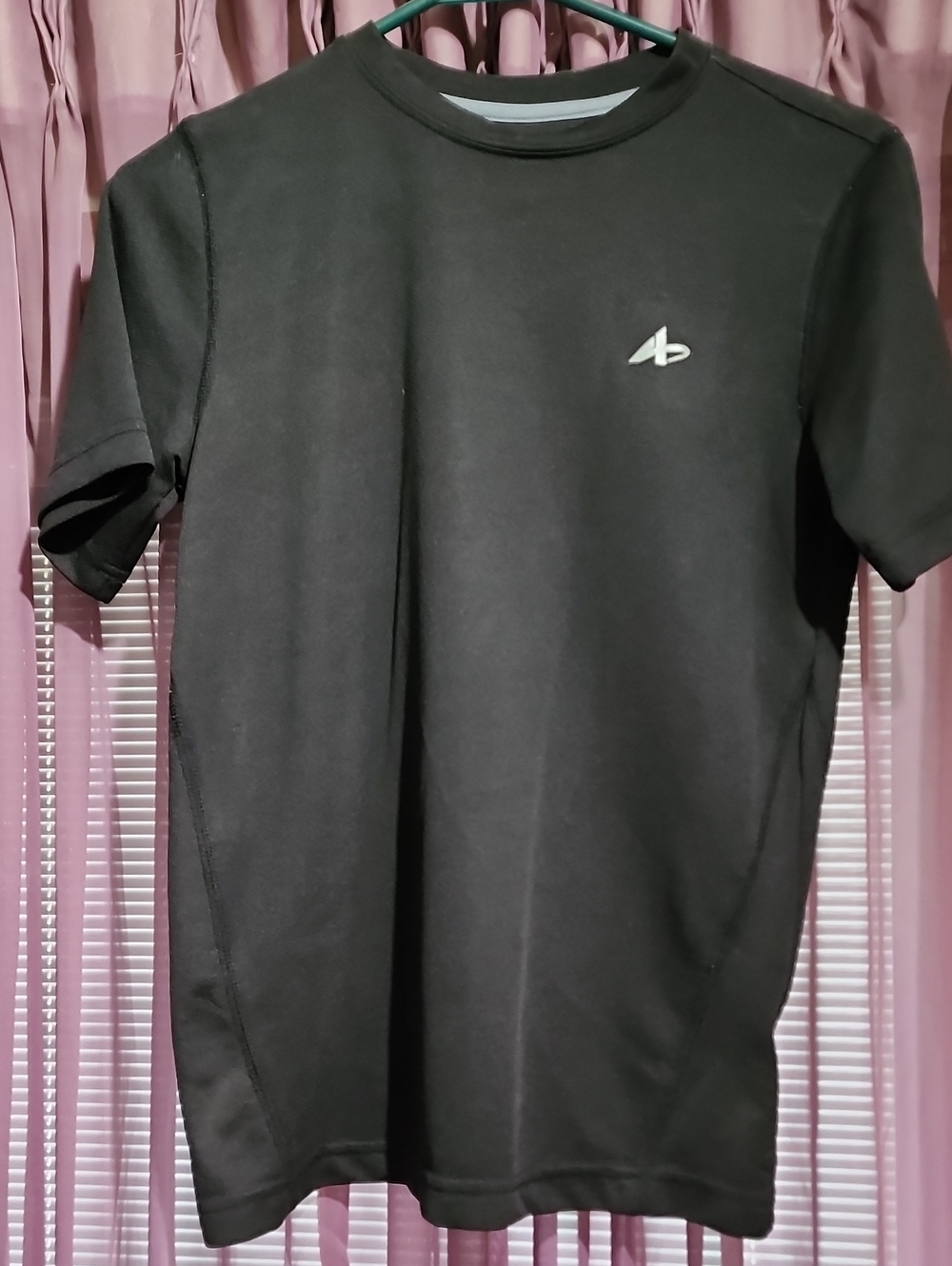 Athletech Black Short Sleeve Sporrs Top L